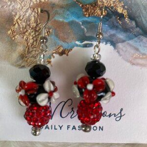 Red and black flowered glass bead earings